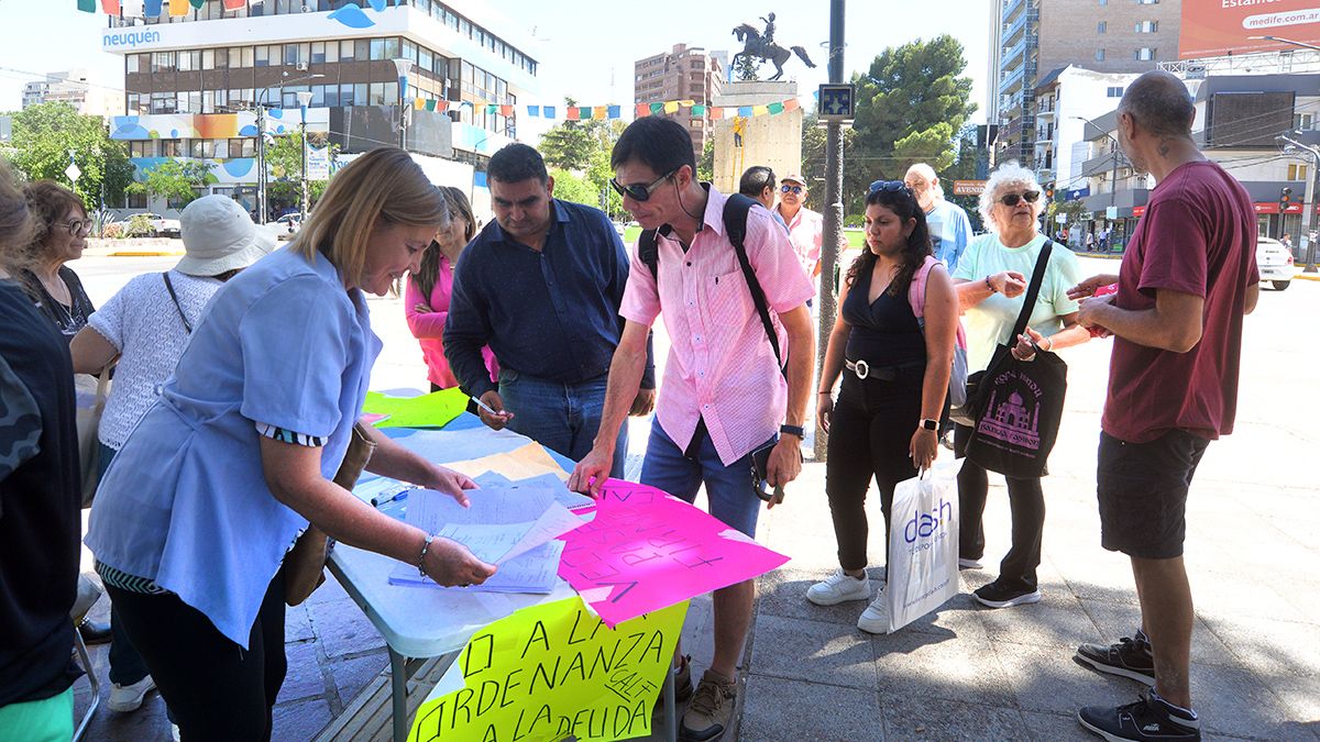 Autoconvocados Por La Factura De CALF Lo Que Se Nos Viene Y La Gente