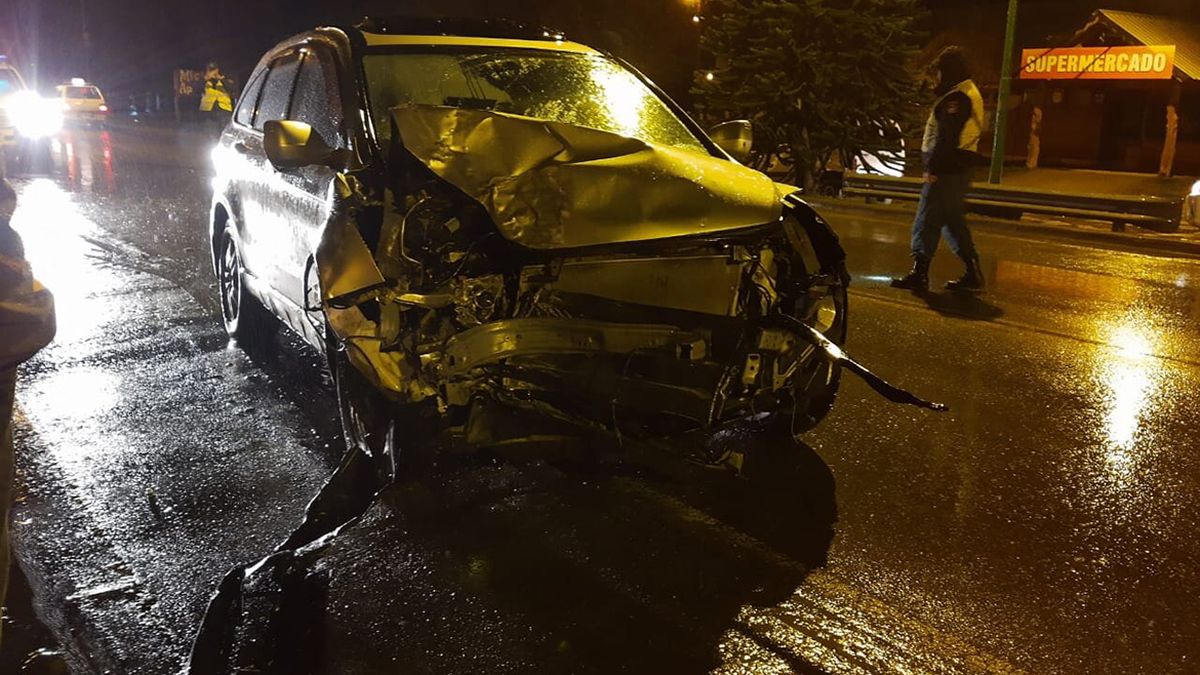 Esquiv Un Auto Y Termin Impactando Contra Un Rbol Sobre La Ruta