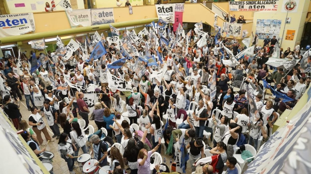 Cobran Los Docentes Con De Aumento En Cu Nto Quedaron Los Sueldos