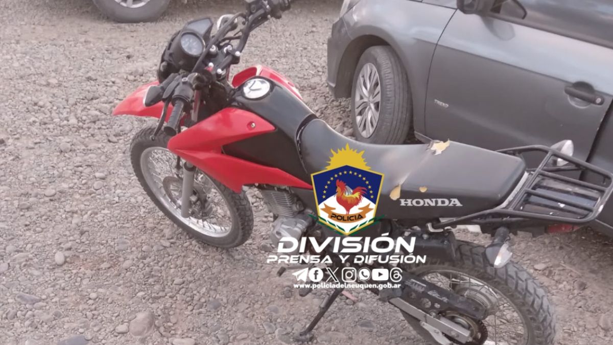 Encontraron en Barda del Medio una moto robada en Neuquén