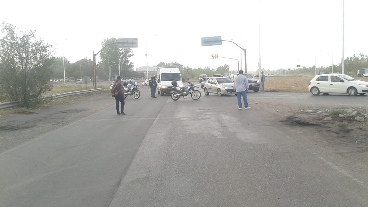 Desocupados Cortan Ruta A La Altura De Zanon