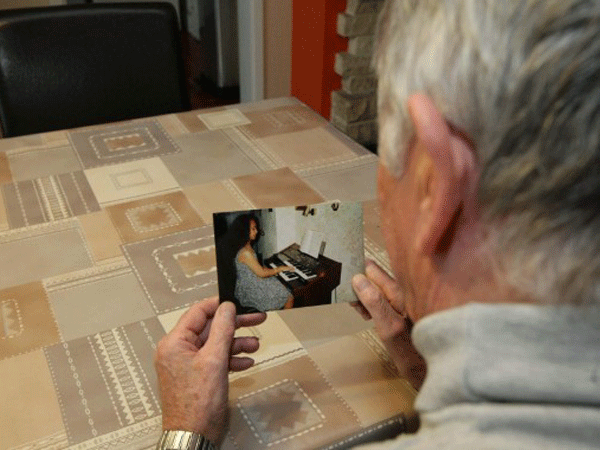 Estuvo casado 19 años y no sabía que “ella” era un hombre