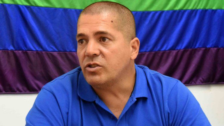 <div></div> <div></div>