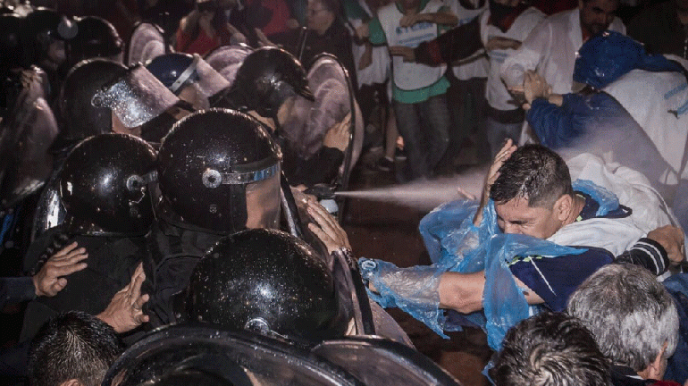 Ctera anunció un paro nacional por los incidentes en el Congreso