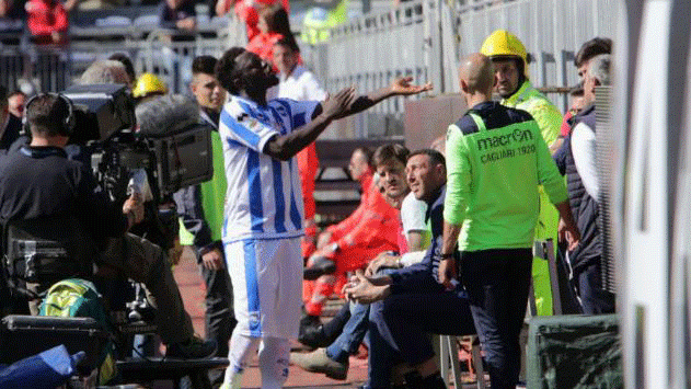 Italia: un jugador se cansó de los gritos racistas y se fue de la cancha