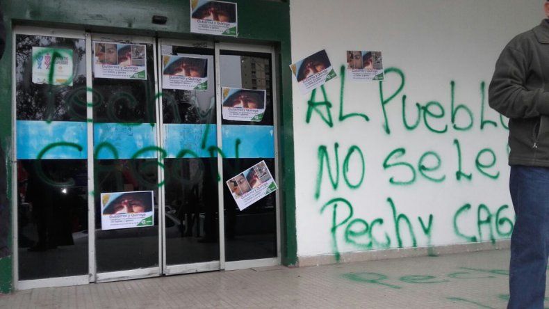 Así quedó el Municipio tras la manifestación.