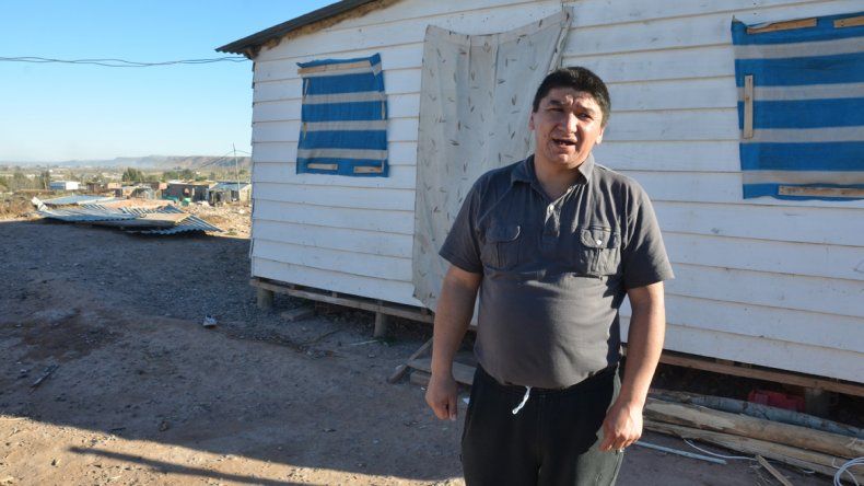 Martín Salgado, uno de los vecinos del asentamiento.