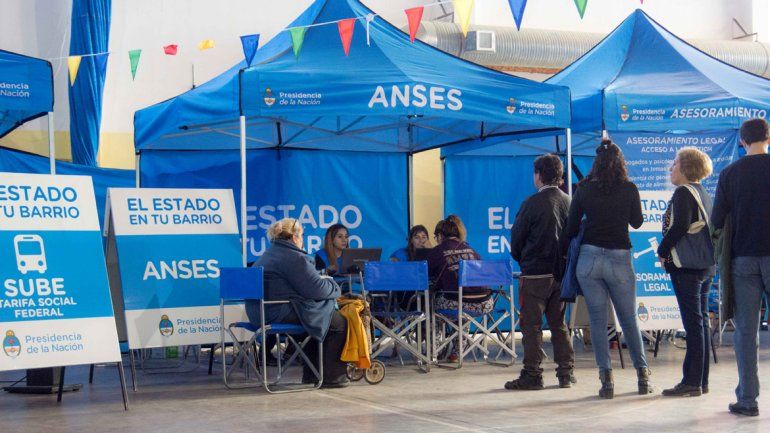 «El Estado en tu barrio» recorre el Chaco con presencia de la ANSES «El Estado en tu barrio» recorre el Chaco con presencia de la ANSES