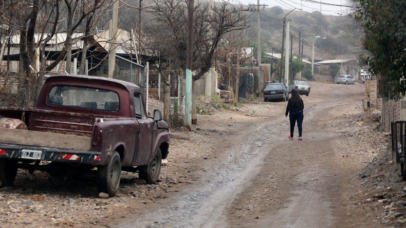 Los gobiernos ponen plata en el barrio, pero revertir la mala imagen visual es una tarea más compleja.