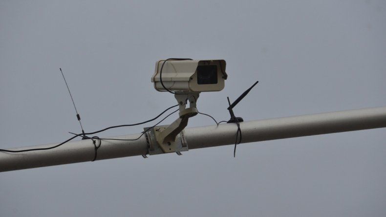 Así son los dispositivos que se instalaron en los accesos a la ciudad.