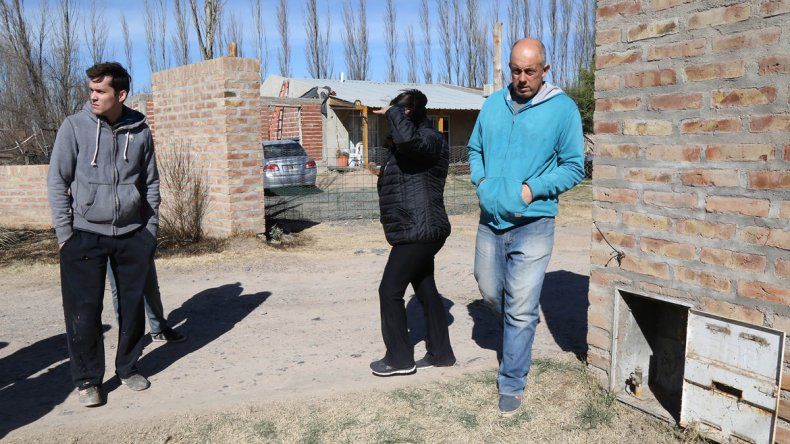 Vecinos de un loteo rural se quejaron por la acción de Camuzzi.