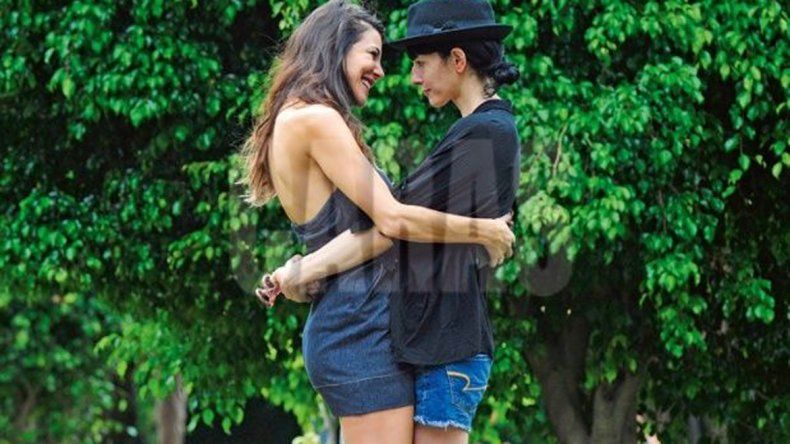 En 2016 estuvo en pareja con Lara Pedrosa.