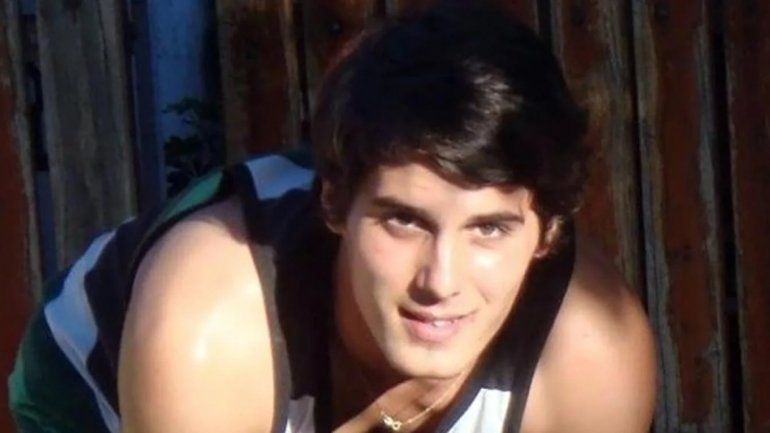 <p> Genaro Fortunato era jugador de rugby. Tenía 25 años. </p>