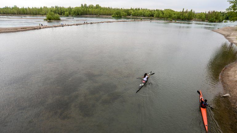 Los ríos Limay y Neuquén tendrán más caudal este verano.