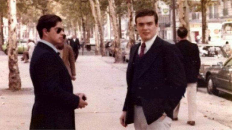 Daniel, a la derecha, junto a uno de sus compañeros de estudio.