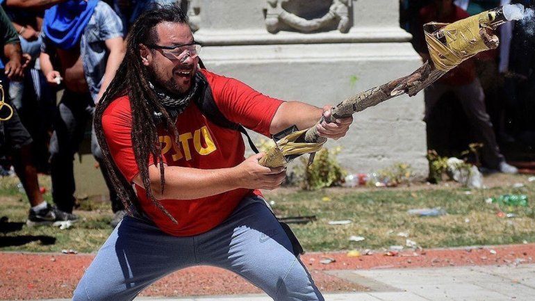 "Se lo ve lanzando un fuego de artificio de venta libre", justificó el PO.