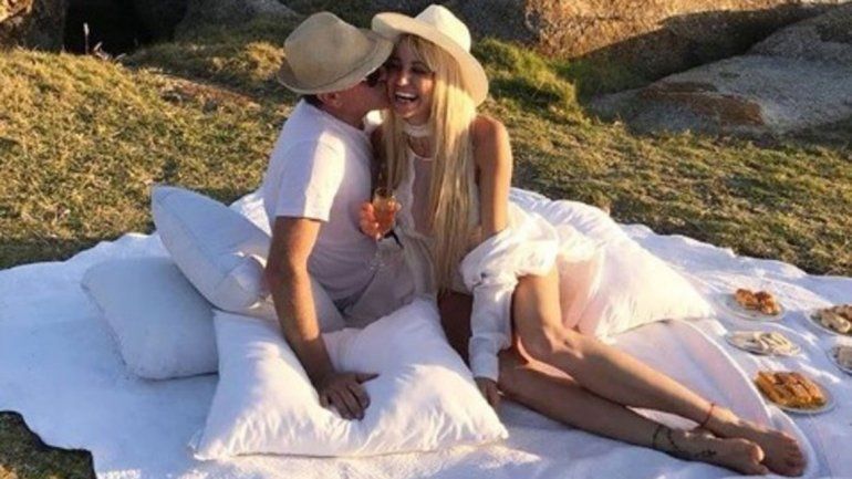 La Griega y su novio Javier planean casarse este año. Pese al mal trago mantienen la esperanza de tener hijos