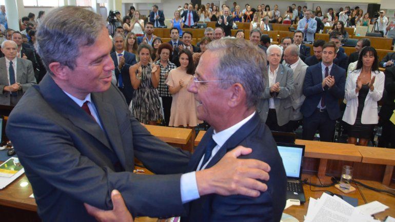 Después del discurso, el intendente dio una conferencia de prensa.