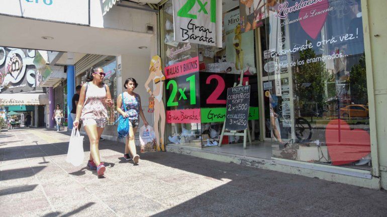 Así luce el Bajo por estos días con las liquidaciones de fin de temporada.