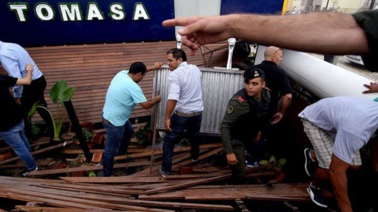 Cayó parte del vagón del restaurante de Margarita Barrientos