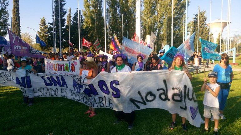 En Cutral Co y Plaza Huincul, el reclamo principal fue