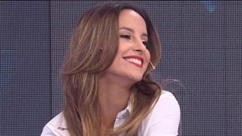 Pampita lleva una semana y media al aire en Telefe y suma más críticas que elogios.