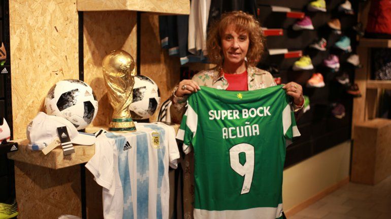 Isabella, la dueña del local donde la mamá del Huevo compraba la ropa.