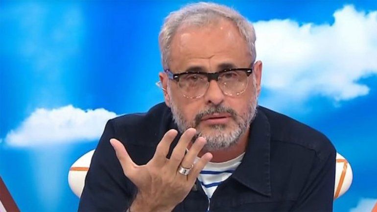 Silencio. Por el momento, Rial no hizo referencia al tema en las redes sociales.