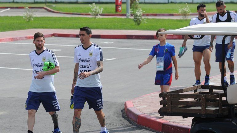 Angelito, a la cancha. Di María había perdido el puesto pero tendrá otra oportunidad. En los partidos cruciales suele lesionarse...