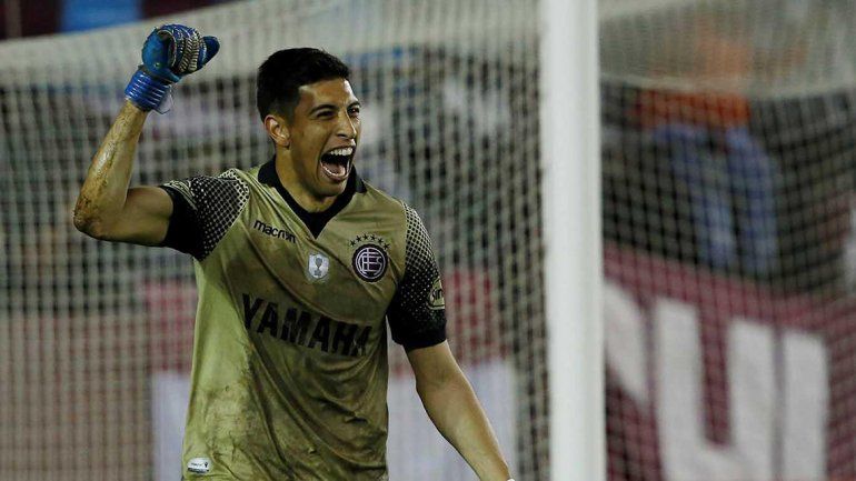 El refuerzo de Boca no atajó ninguno, pero hubo dos desvíos.