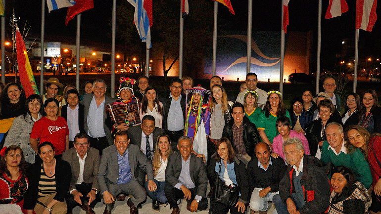 En el mes aniversario, se reinauguró la Plazoleta de los Inmigrantes