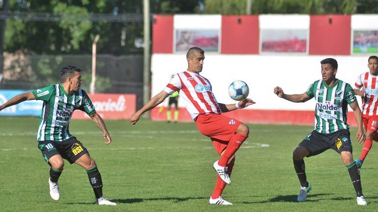 Independiente rescatÃ³ un empate en La Chacra ante Villa Mitre