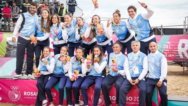 Mamet Siento Que Esta Medalla Es Como Un Mimo Beach Handball