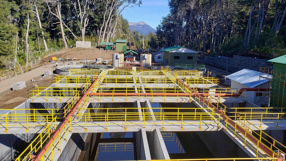 El EPAS se hace cargo del servicio en La Angostura - Lmneuquen.com