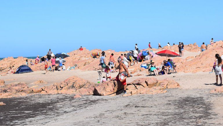 Piedras Coloradas, algo más que playas extensas