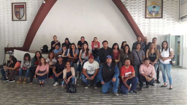 Zapala: 48 trabajadores están en conflicto por despidos luego del pase a planta. 