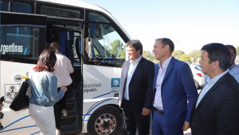 Gaido y Gutiérrez inauguraron l servicio de colectivos que conecta el Aeropuerto con ETON.