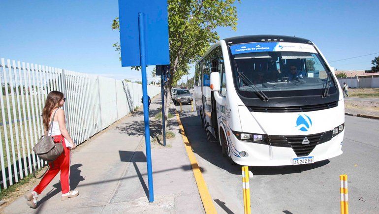 El colectivo de la ETON al aeropuerto por ahora es gratis