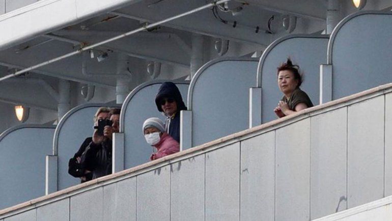 Hay 61 afectados por coronavirus en el crucero. 