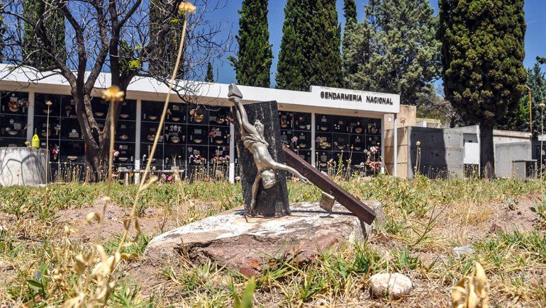 La ciudad tiene un plan de obras para los cementerios actuales y construirá uno nuevo en la meseta.