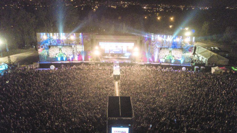 La Fiesta de la Confluencia va creciendo todos los años en cantidad de asistentes.