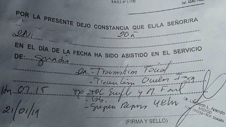 El certificado médico del joven que dice haber sido víctima de los rugbiers Lucas Pertossi y Alejo Milanessi.