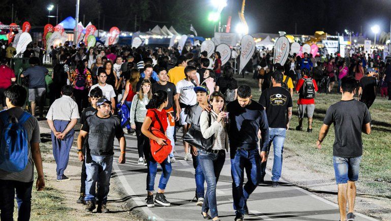 El 20% del turismo vino por la Fiesta de la Confluencia