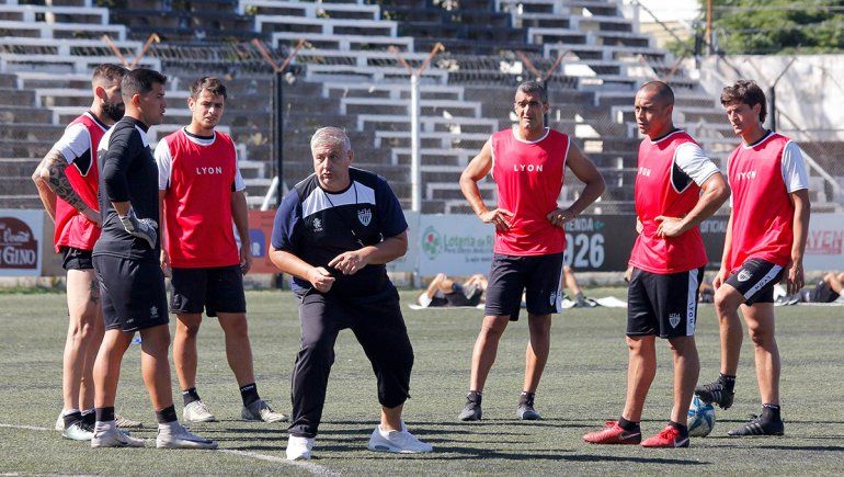 Primera práctica de Sergio Priseajniuc en el Albinegro