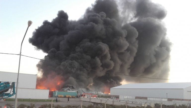 Incendio en distribuidora de Shell, Tiser, en Parque Industrial.