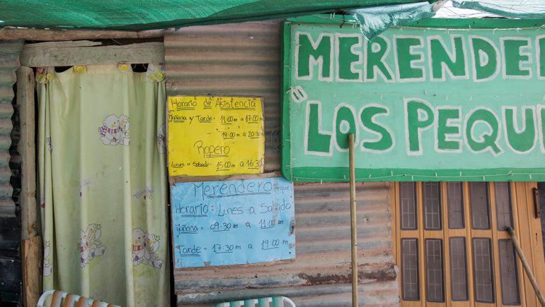El día a día de las familias en la toma Casimiro Gómez