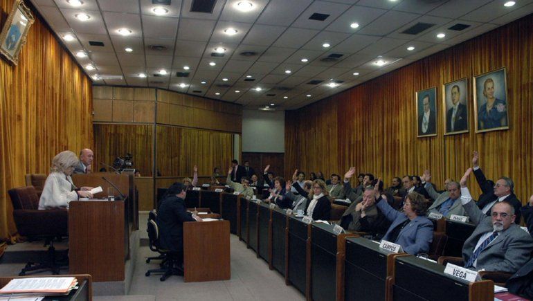 La participación de las mujeres en la vieja Legislatura fue mínima. Recién en el 95 comienzan a tener una mayor presencia.