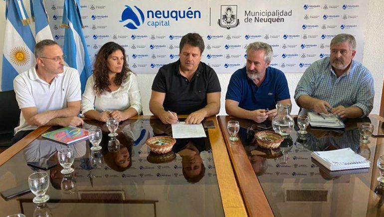 El comité de crisis dispuso que los empleados municipales no asistan a sus lugares de trabajo. 