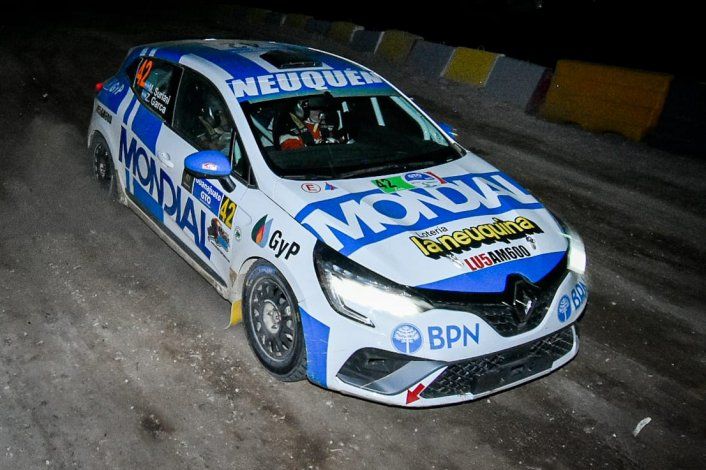 Martín Suriani seguirá manejando el Clio RSR Rally 5 de Renault Sport en Sudamérica.