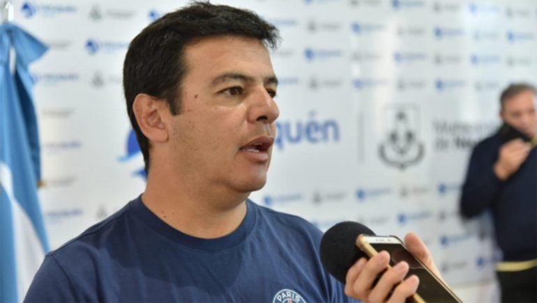 Santiago Morán explicó cómo acreditan los trabajadores de Salud su función para viajar gratis en colectivo. 